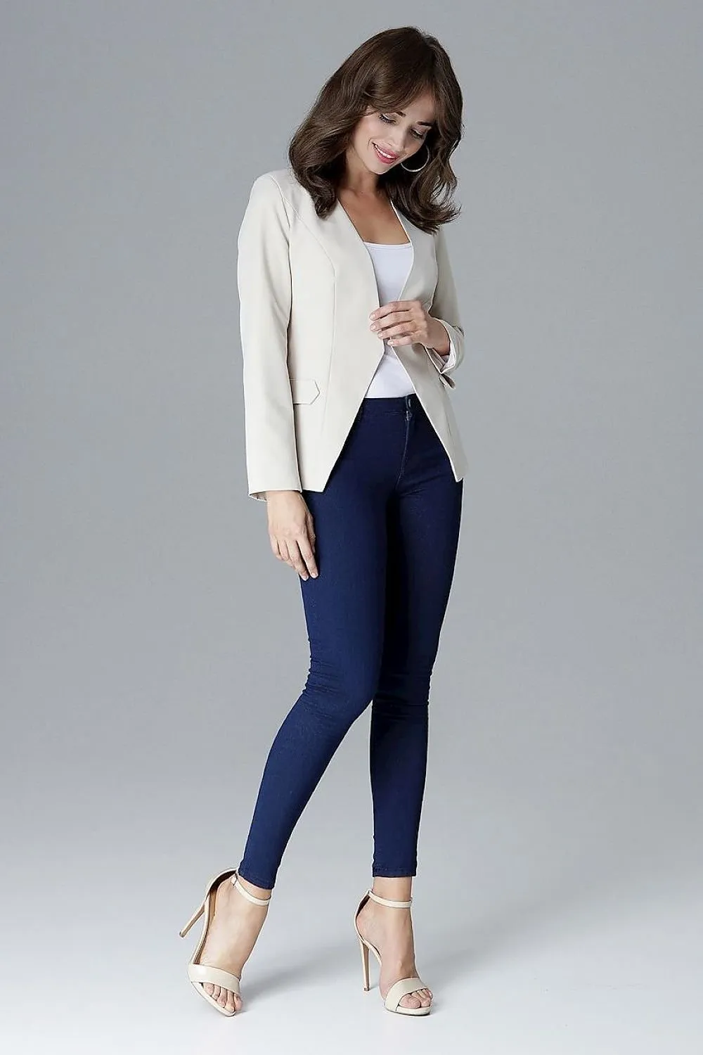 Chic Utility Jacket with Spacious Pockets