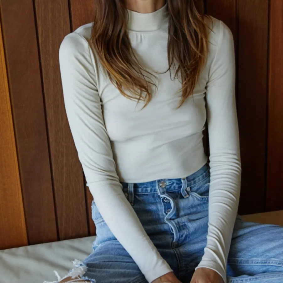 Everyday Charm Turtleneck Top-FINAL SALE