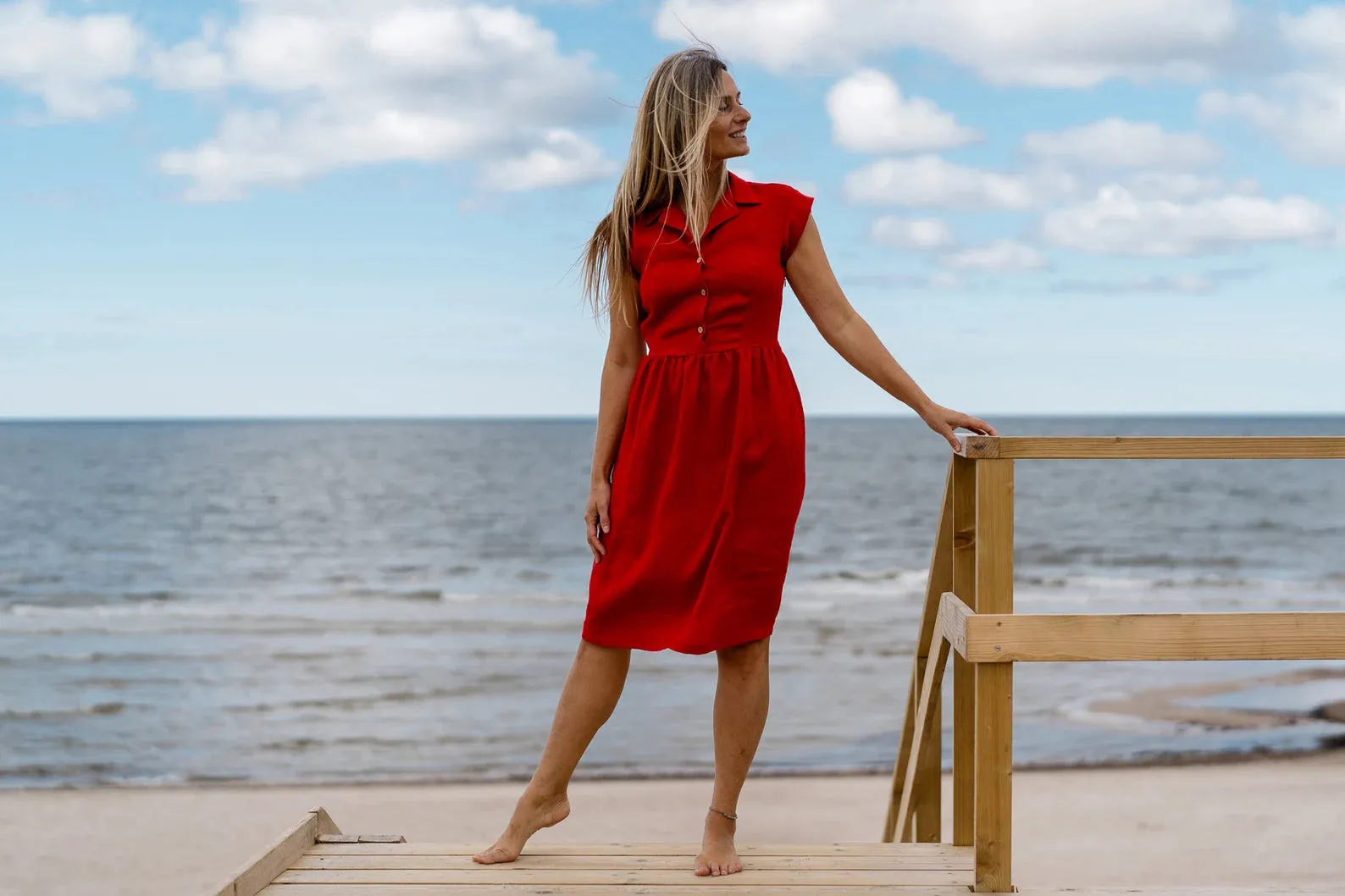 Fitted Linen Dress CINDERELLA In Red