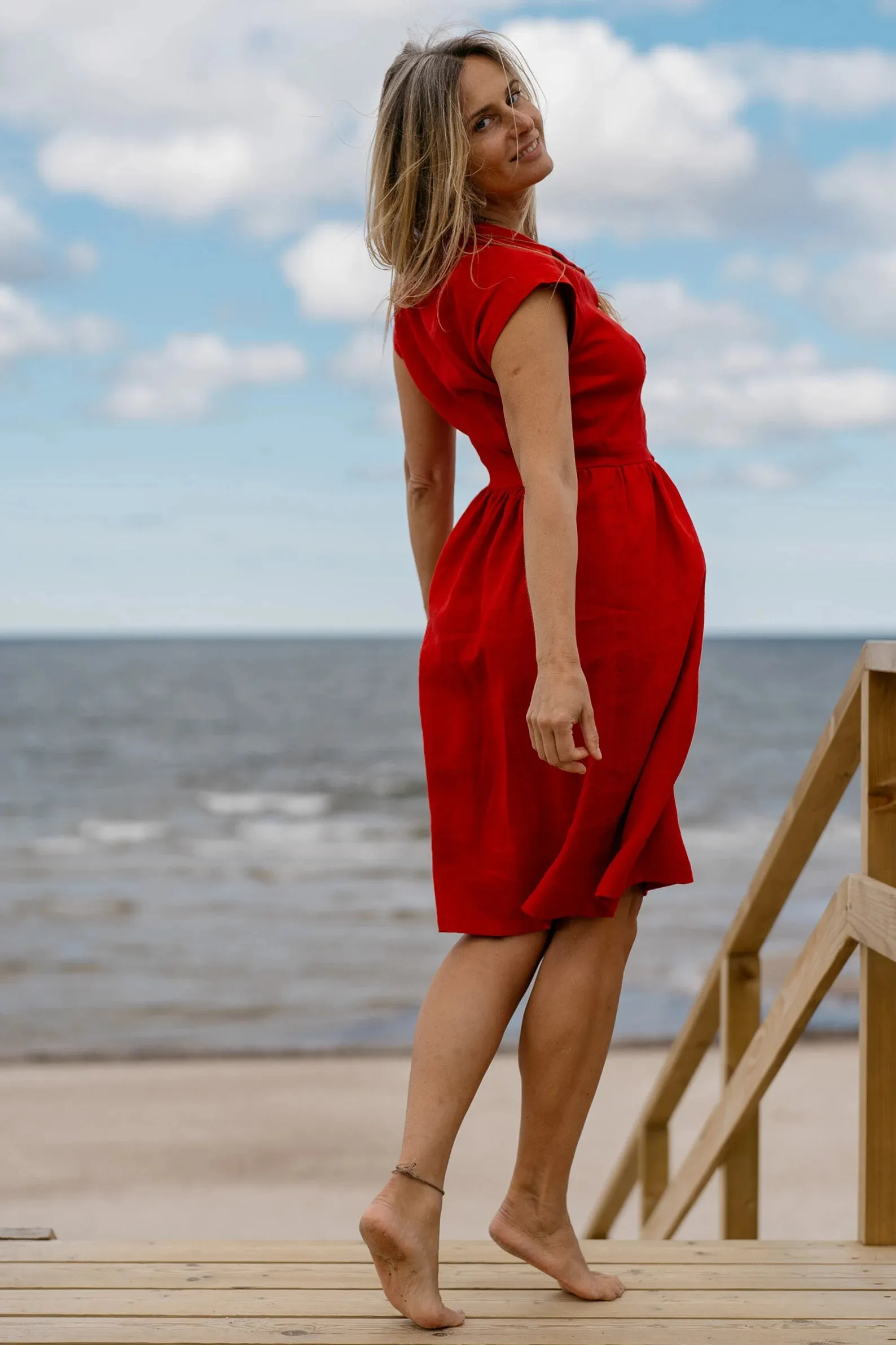 Fitted Linen Dress CINDERELLA In Red