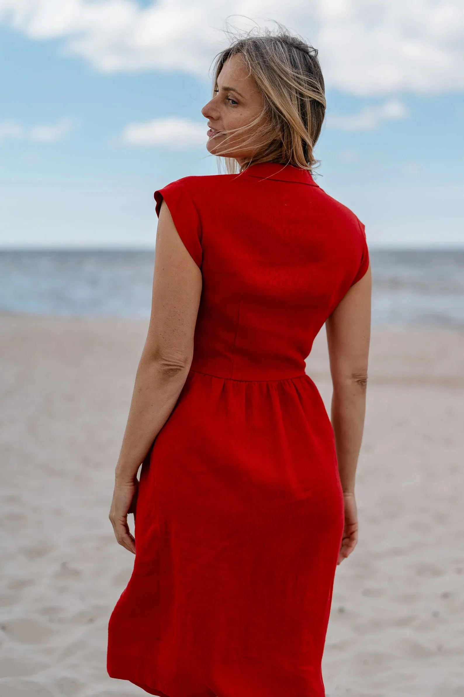 Fitted Linen Dress CINDERELLA In Red
